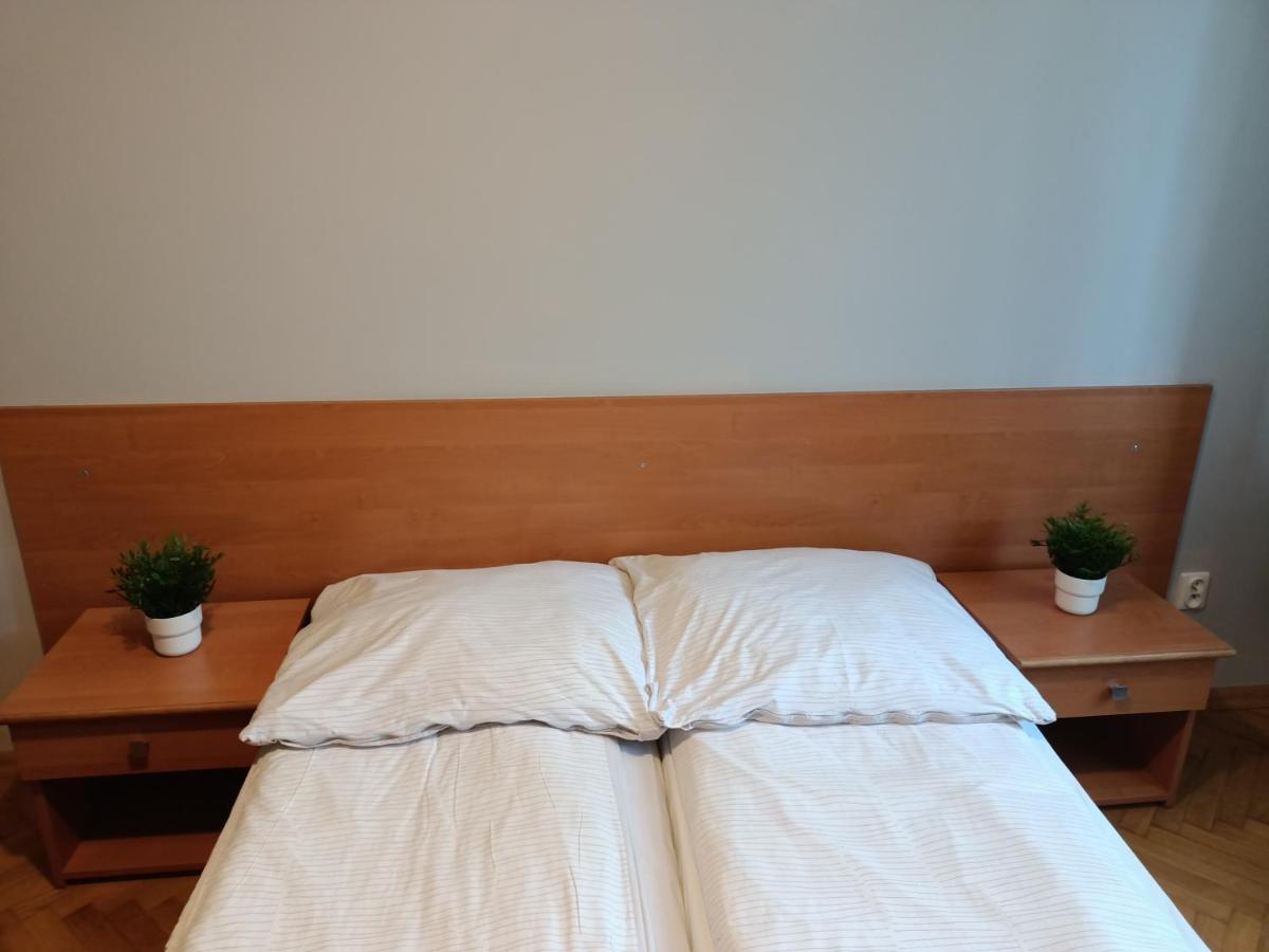 Pokoje Pod Swierkiem Swarzedz Ngoại thất bức ảnh